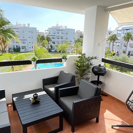 Apartamento En Resort De Golf 토레파체코 외부 사진